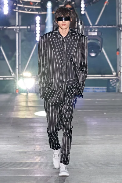 Look 61